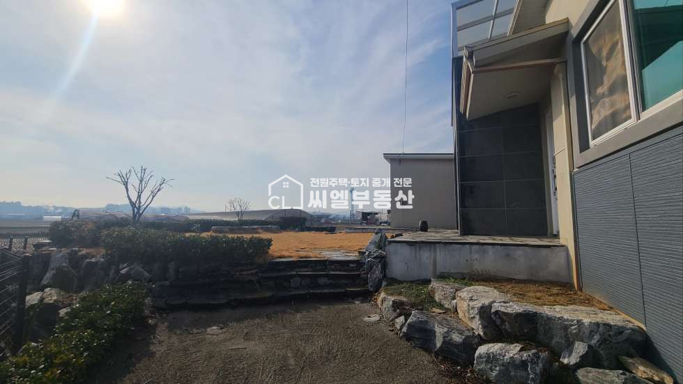 충남 아산시 염치읍 곡교리 토지 373평(1,252㎡), 연면적 54평(179.64㎡) 매매 매물번호 11850 사진 3