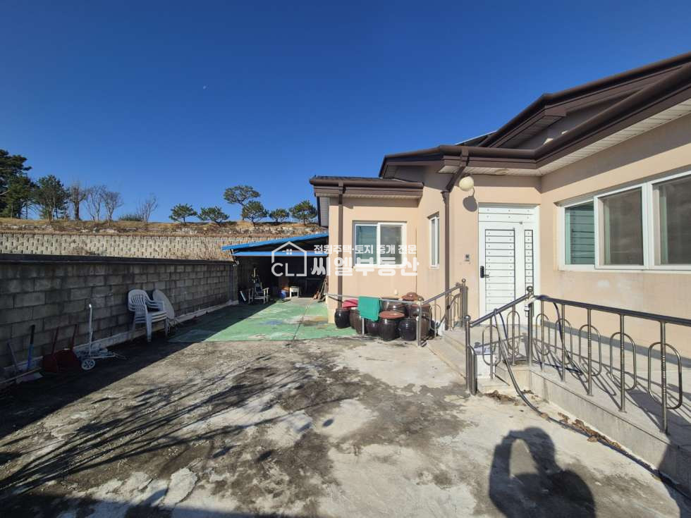 충남 아산시 둔포면 신항리 1동 토지 123평(406㎡), 연면적 32평(107.28㎡) 매매 매물번호 12373 사진 3