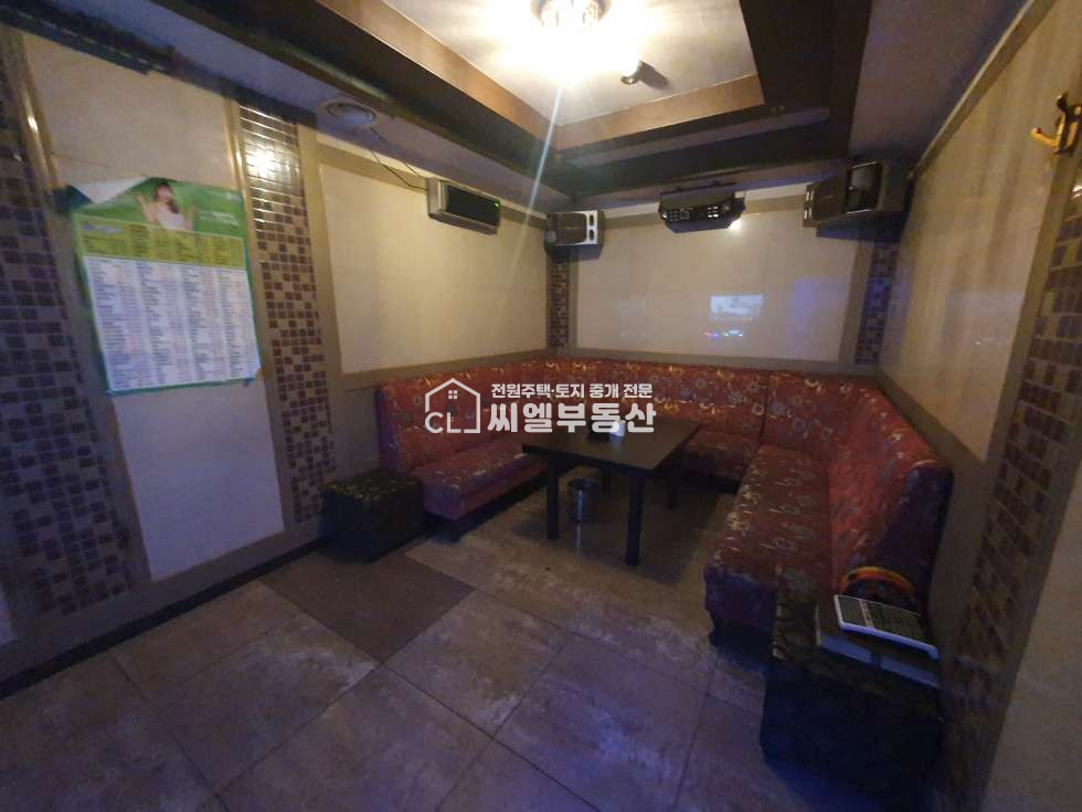 충남 천안서북구 두정동 노래방, 70평(231㎡ ) 월세 매물번호 10995 사진 1
