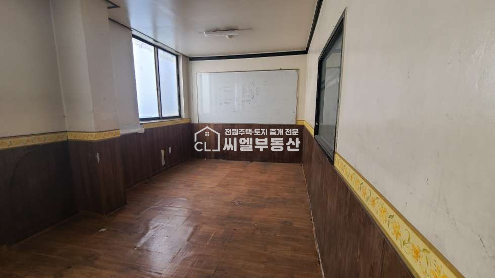 충남 천안서북구 성정동 공실, 35평(115㎡ ) 월세 매물번호 10661 사진 4