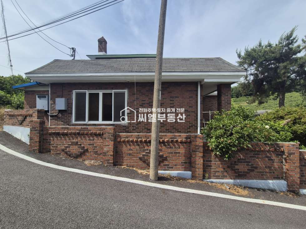 충남 아산시 음봉면 쌍룡리 토지 772평(2,554㎡), 연면적 48평(158.99㎡) 매매 매물번호 12526 사진 1